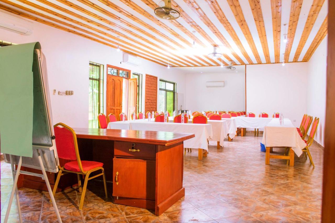 Mantis Lodge & Camping Site Morogoro エクステリア 写真